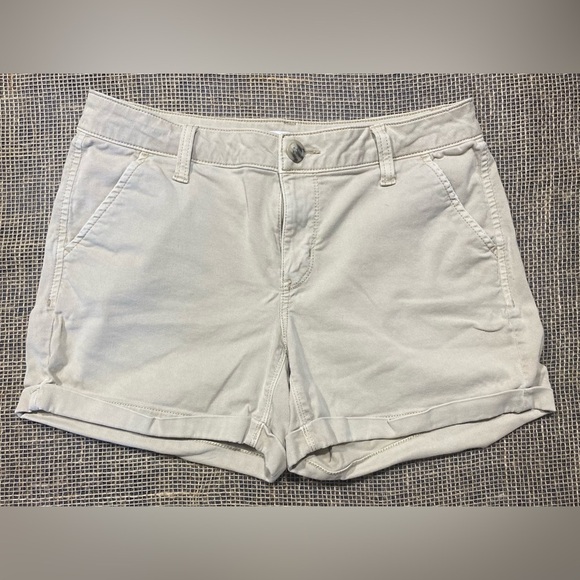 So Khaki Low Rise Favorite Midi Shorts, Size 7, Flat Front, Stretch, Pockets - Picture 1 of 5